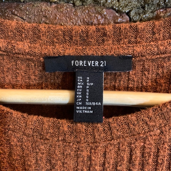 Forever 21 Side Split Ribbed Shirt - Picture 4 of 4